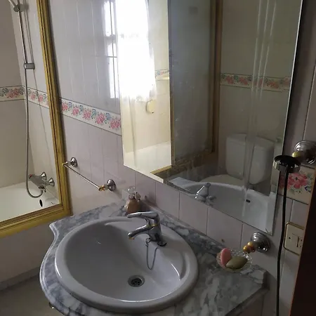 Double Private * Toledo